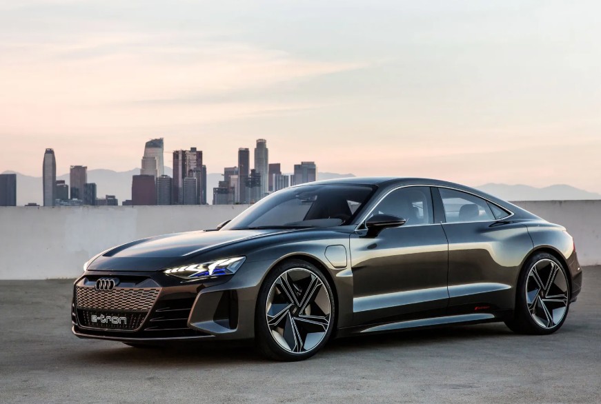 Audi e-tron GT Price in India: Latest On-Road Price, Range, Specs & Review